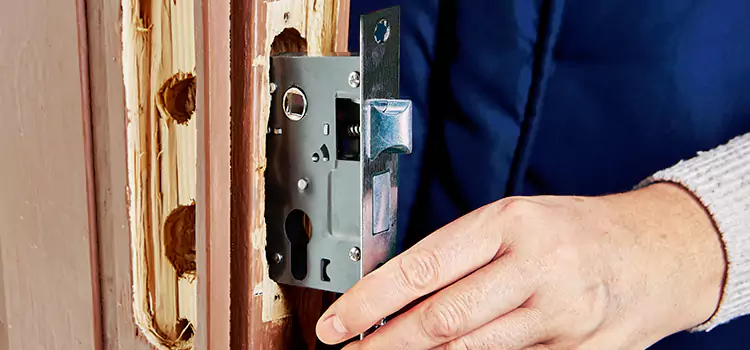 Garage Door Lock Replacement Long Beach